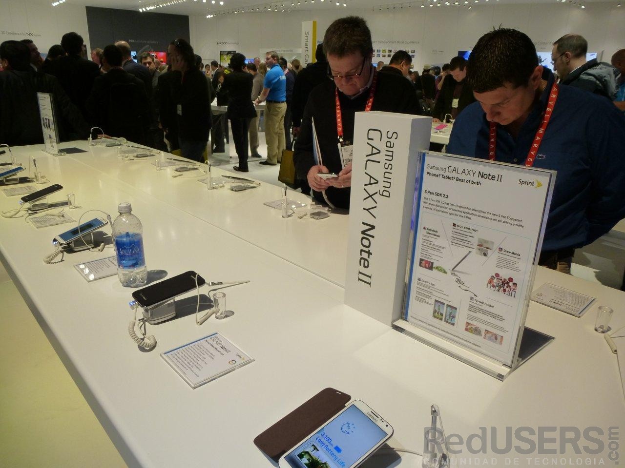 Los smartphones también tienen su stand oficial