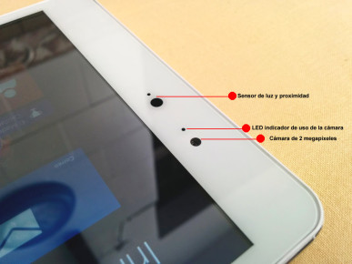 Sensor frontal y cámara de 2 megapíxeles.
