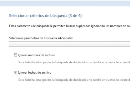 Ignorar los nombres de archivos puede ser útil, porque el programa examina byte por byte los contenidos para garantizar el hallazgo de duplicados exactos.