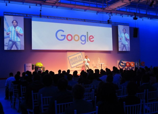  Nicolás Bortolotti, Developer relations Program Manager para Latinoamérica de Google, durante el "Hecho en Argentina" realizado en la ciudad de Buenos Aires.